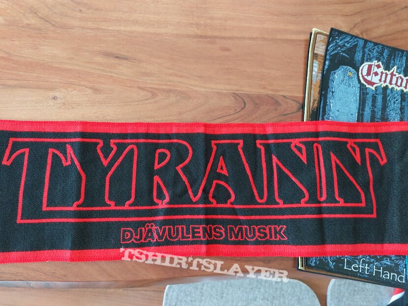 Tyrann Scarf