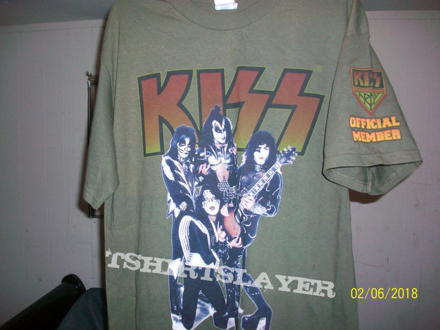 kiss army