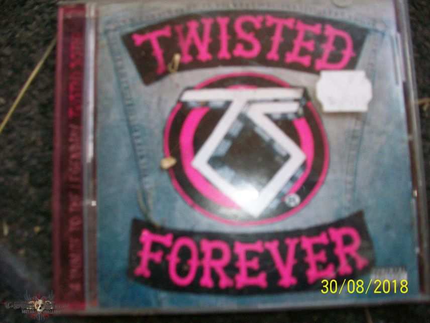 Twisted Sister Twisted Forever