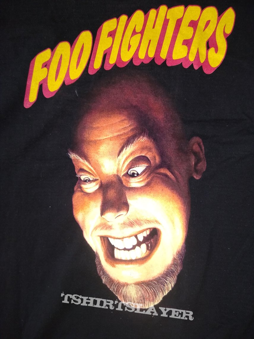 Foo Fighters 90s t-shirt size XL | TShirtSlayer TShirt and