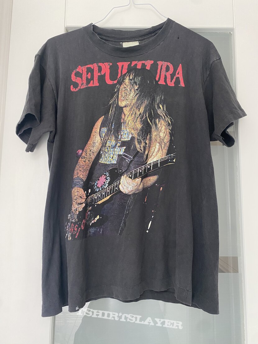 Sepultura t shirt