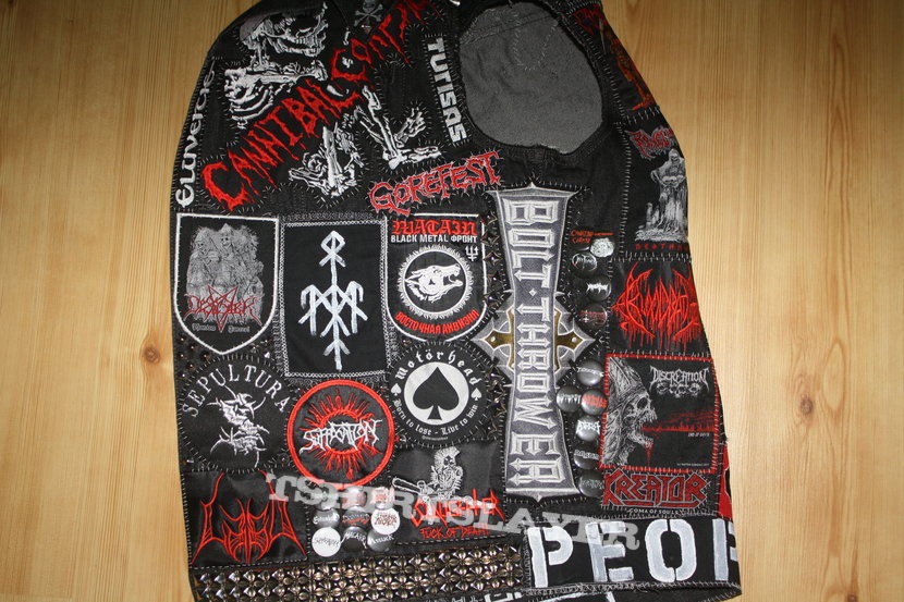 How do iron on patches do over seams like this? : r/BattleJackets