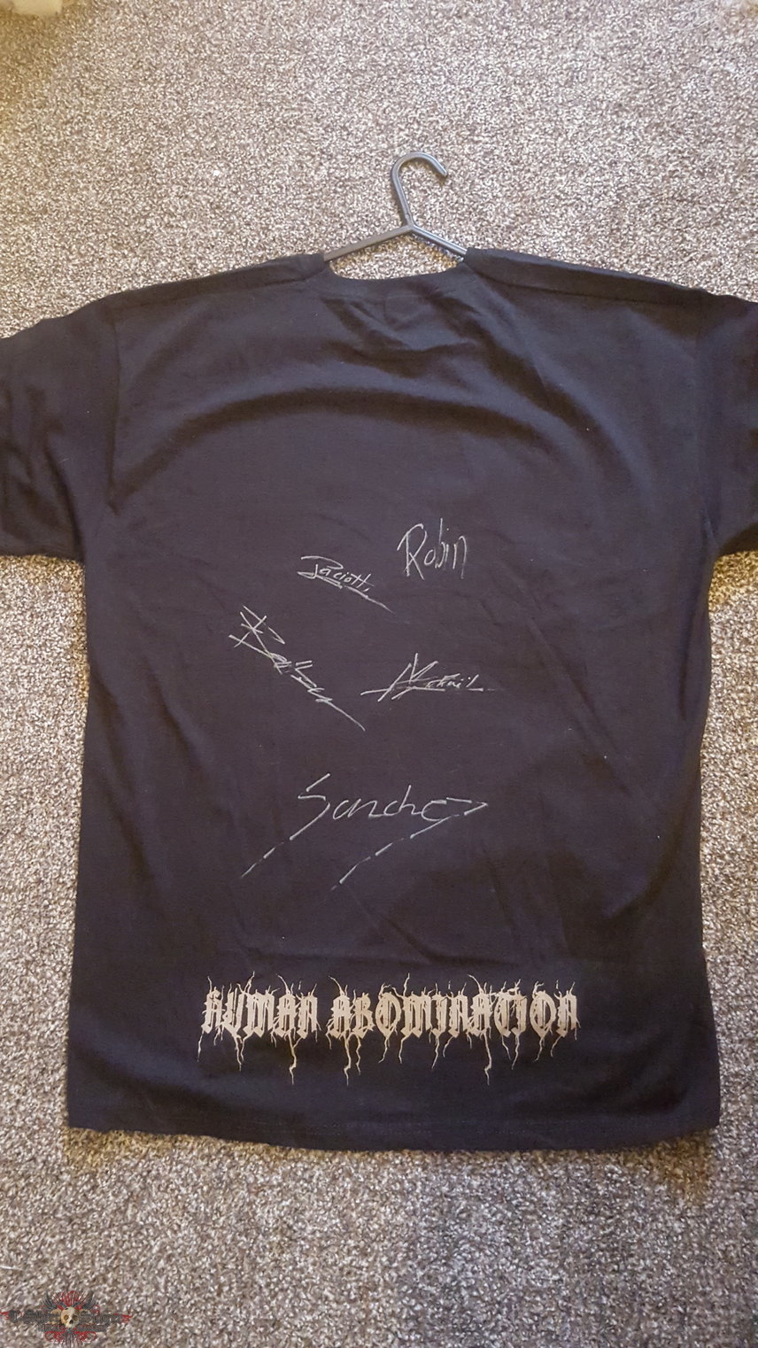 Tyrmfar signed shirt