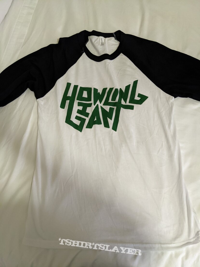 Howling Giant 3/4 sleeve shirt