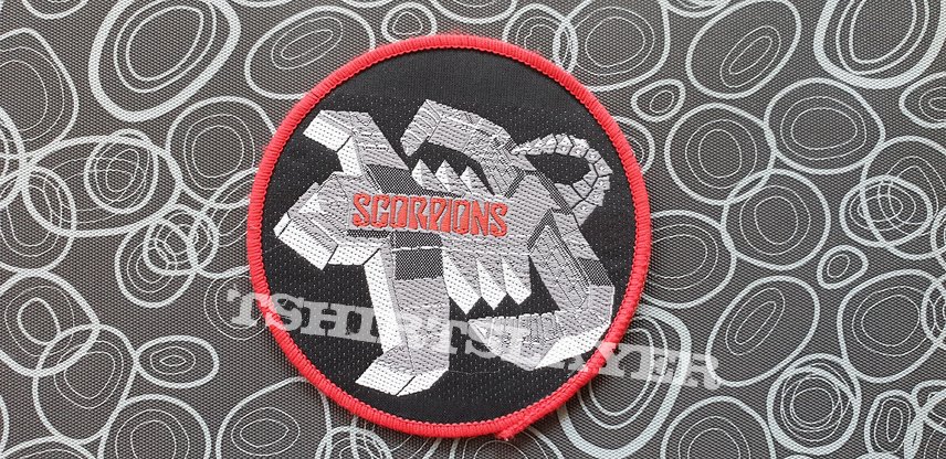 Scorpions- red bordererd original patch