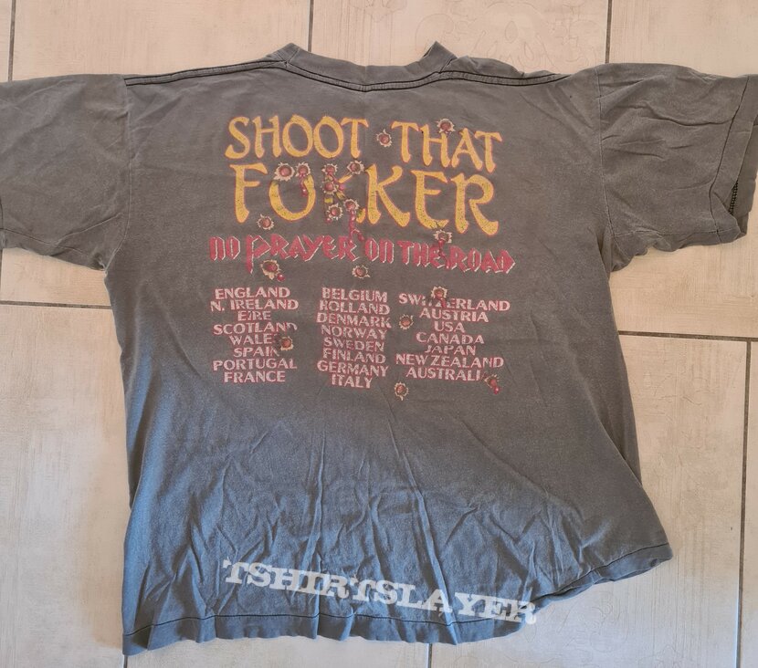 Iron Maiden Shoot that fooker Tour shirt