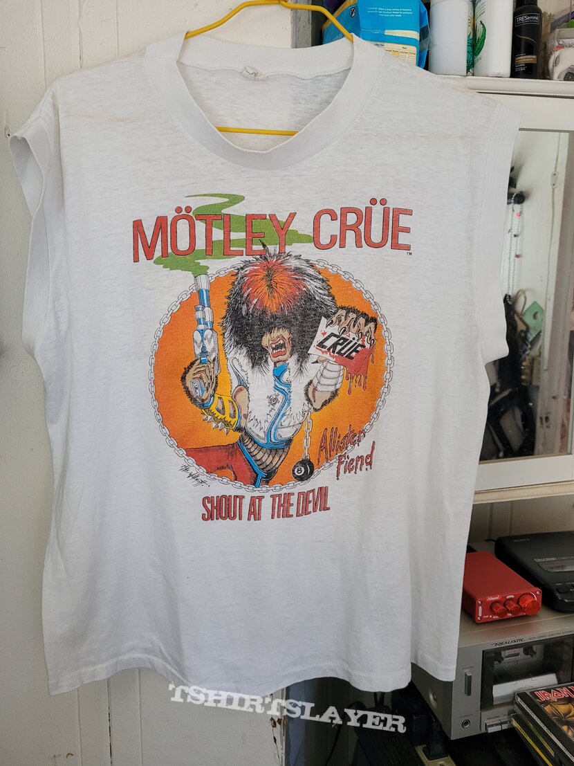 Mötley Crüe Motley crue shout at the devil 1983 | TShirtSlayer TShirt ...