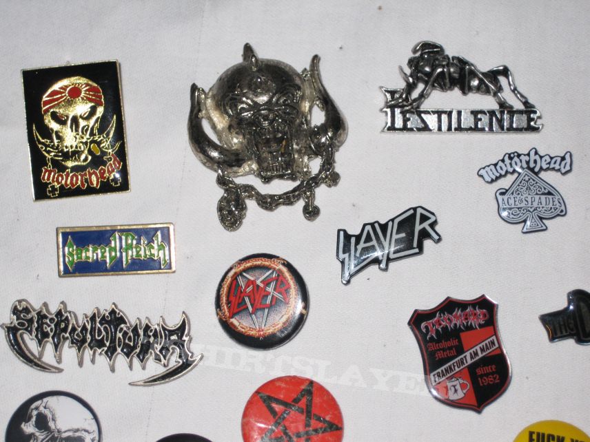 Motörhead, Sepultura, Pestilence, Sacred Reich - Pins, Badges ...