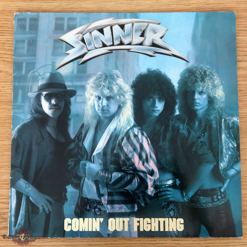 Sinner ‎– Comin&#039; Out Fighting (Black Vinyl)