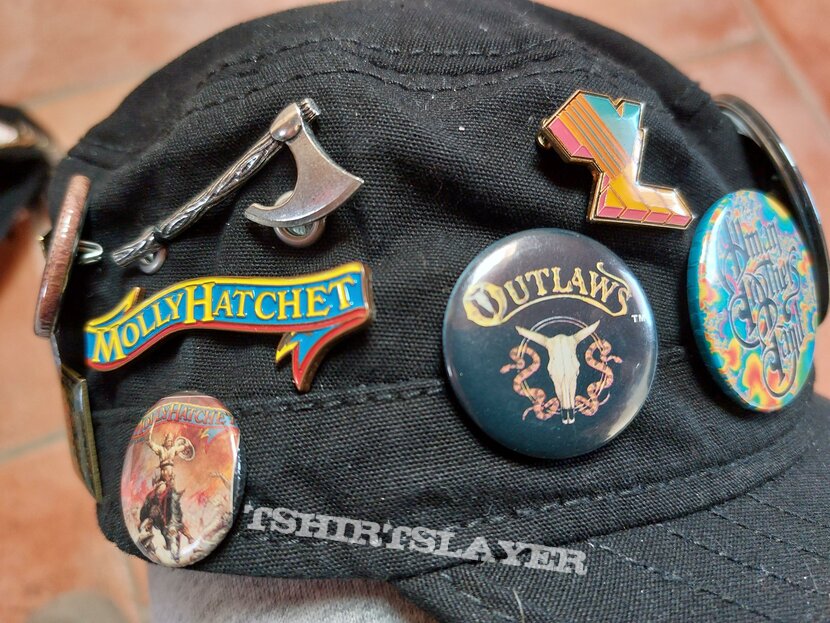 Molly Hatchet southern rock cap with pin badges