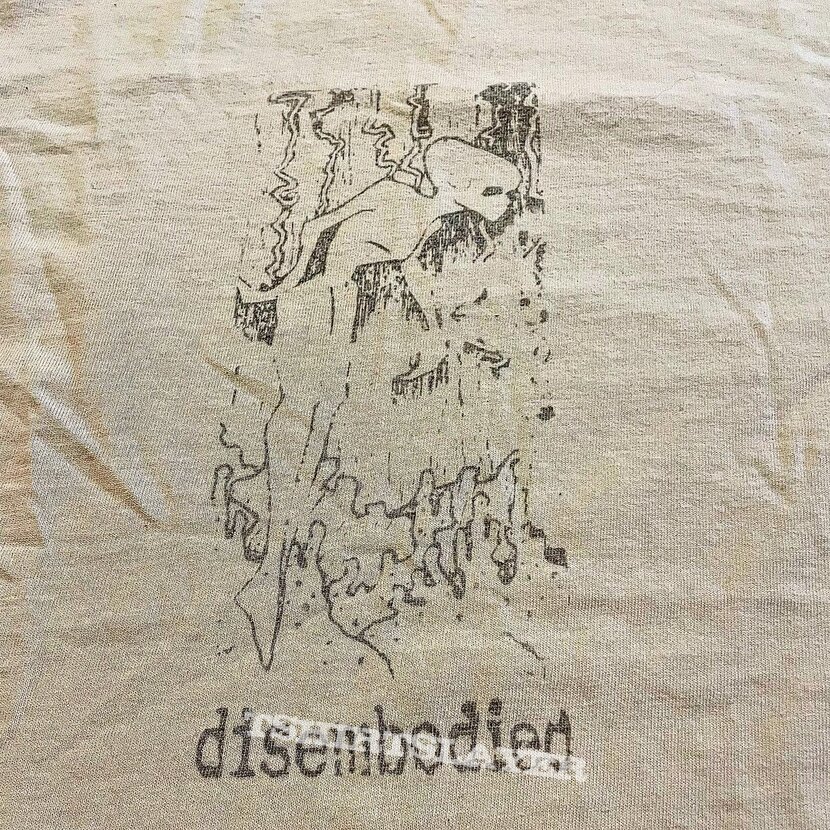 Disembodied shirt limited to one show ‘98