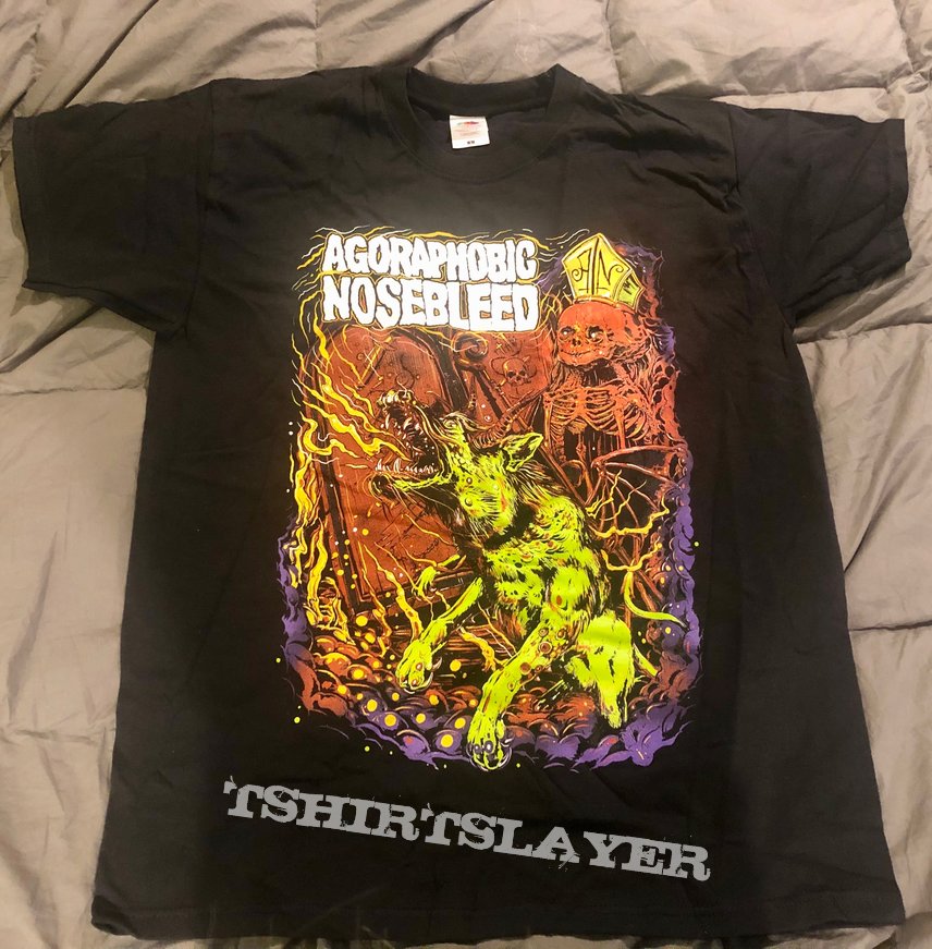 Agoraphobic Nosebleed L T-shirt