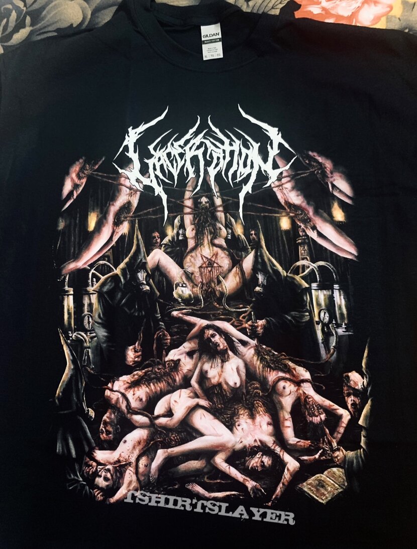 Laceration T shirt 