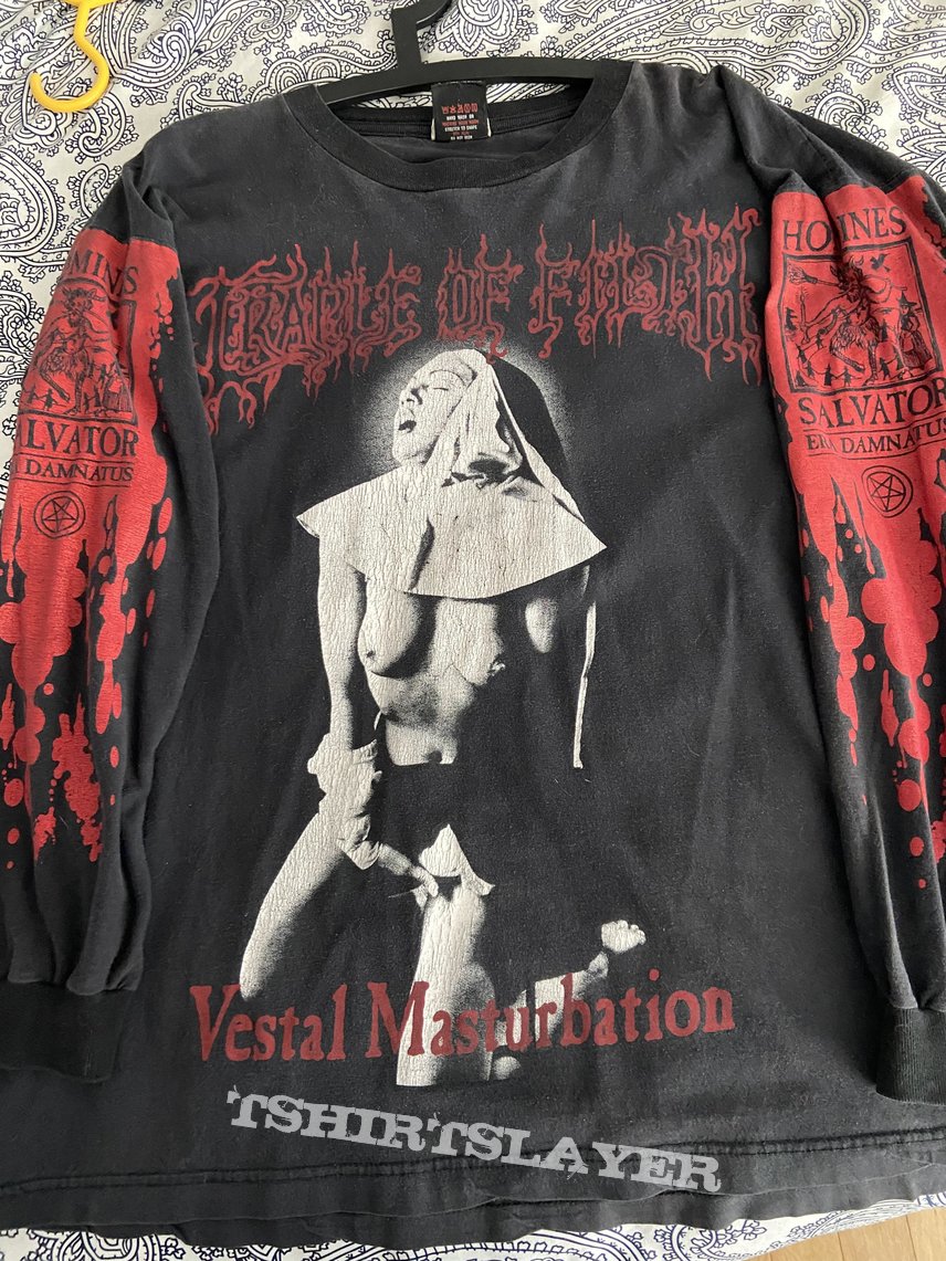 Cradle Of Filth Vestal masturbation : A plague of sexual darkness