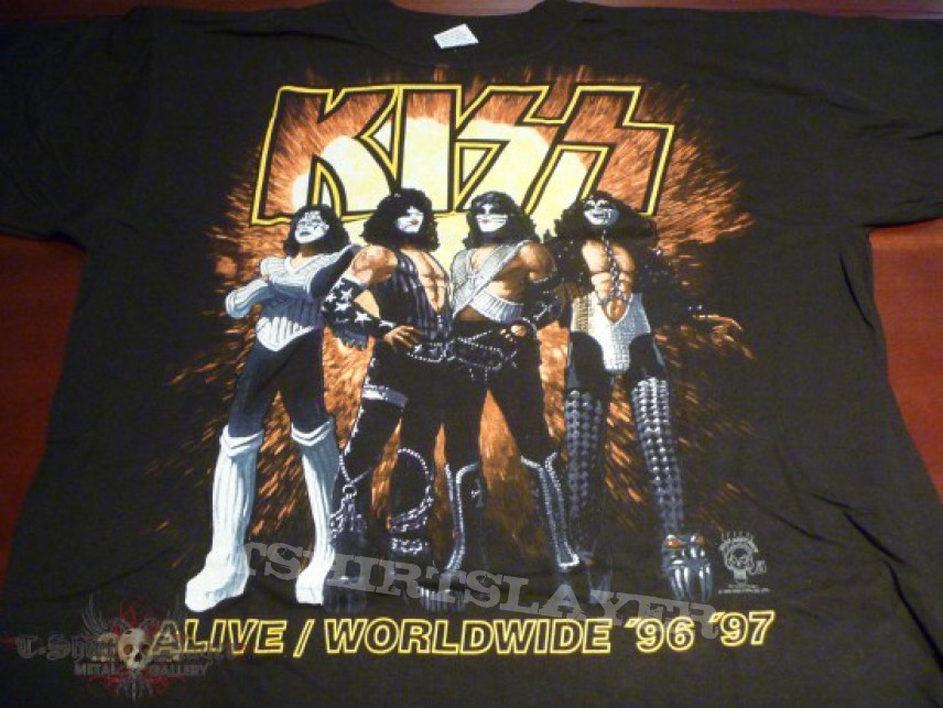 Egern Tap Ny mening Kiss - Alive/ worldwide - setting Melbourne on fire tour shirt |  TShirtSlayer TShirt and BattleJacket Gallery