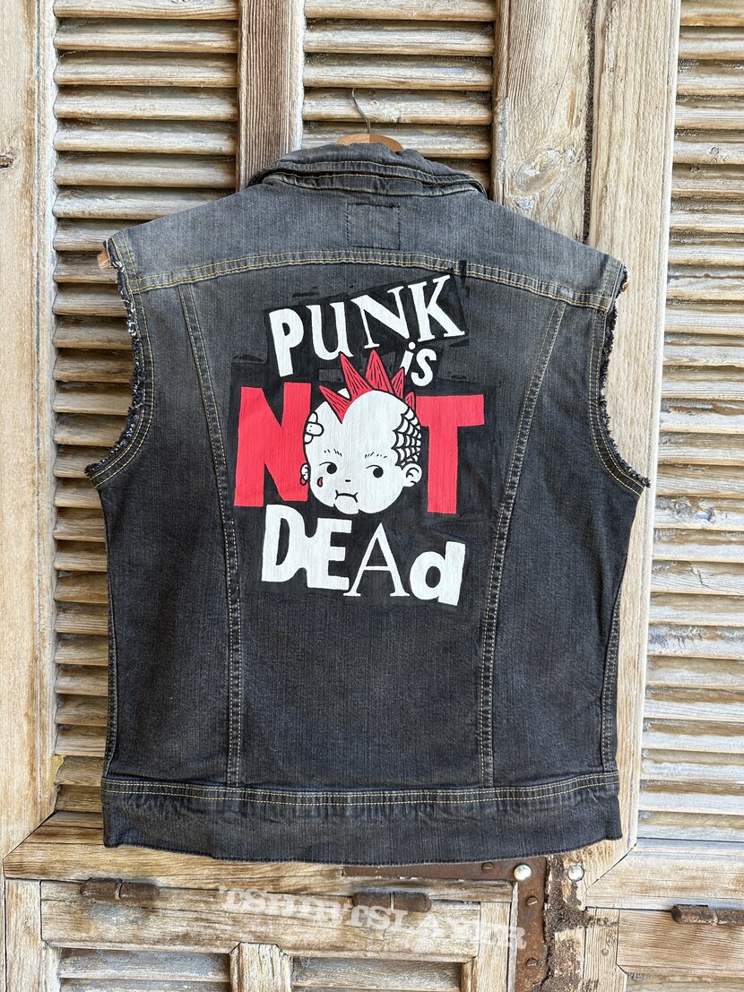 Punk is not dead Battle jacket