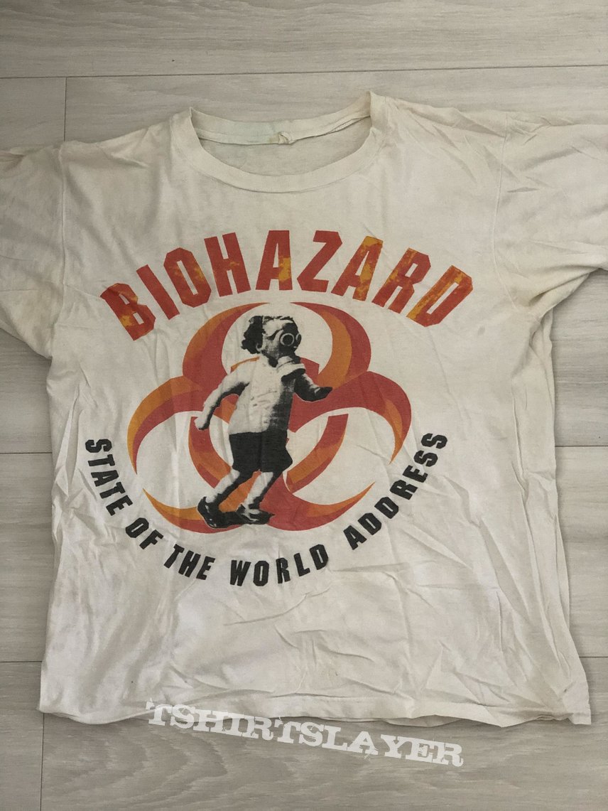 Biohazard shirt DOA 1995 with signatures