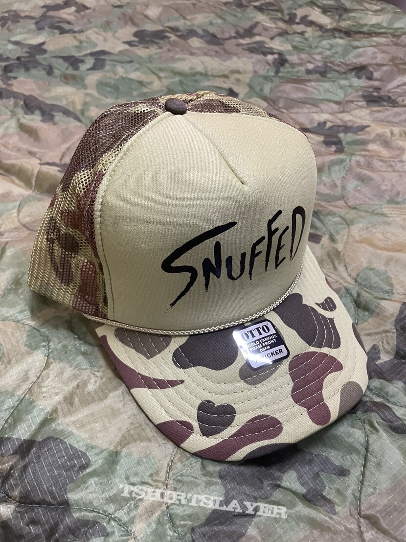 Snuffed camouflage foam trucker hat