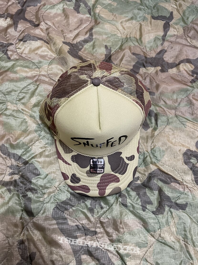 Snuffed camouflage foam trucker hat