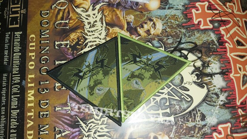 Vektor Outer isolation triangle patches