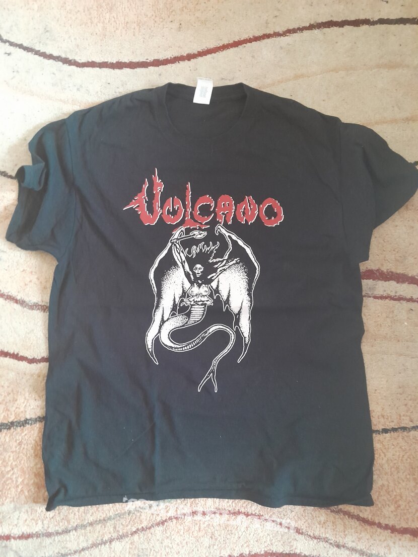 Vulcano 2019 tourshirt