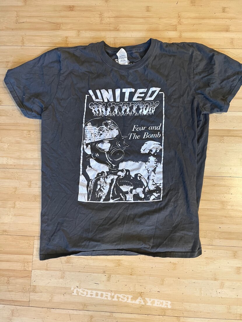 United Mutation - Fear  and the Bomb T-shirt