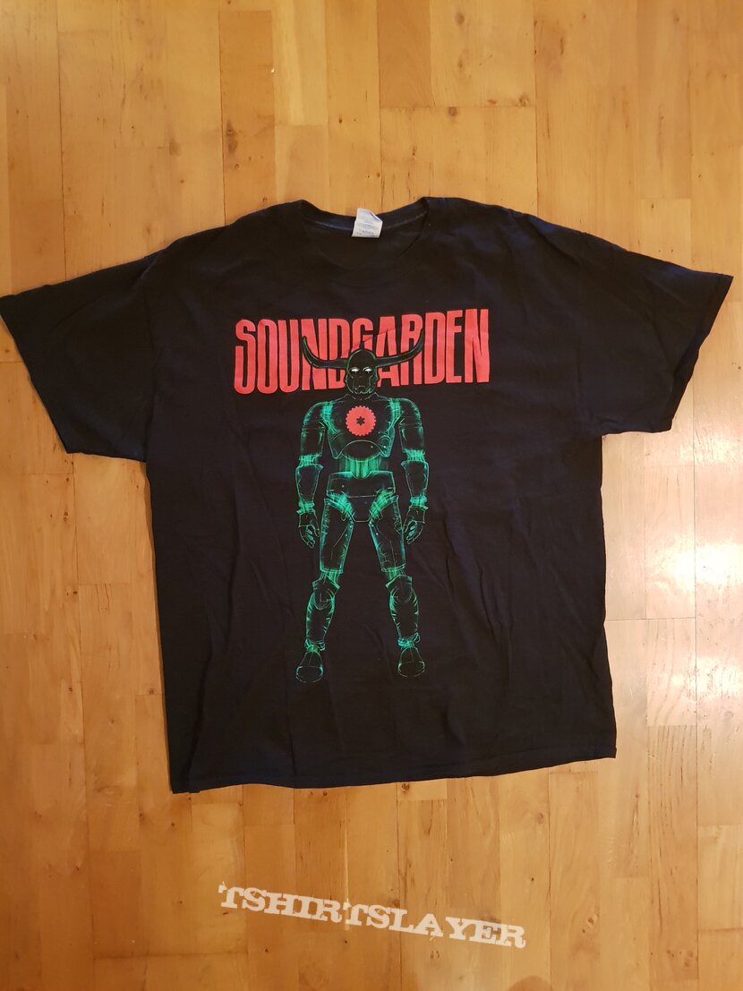 Soundgarden - 2013 Europe Tour Shirt