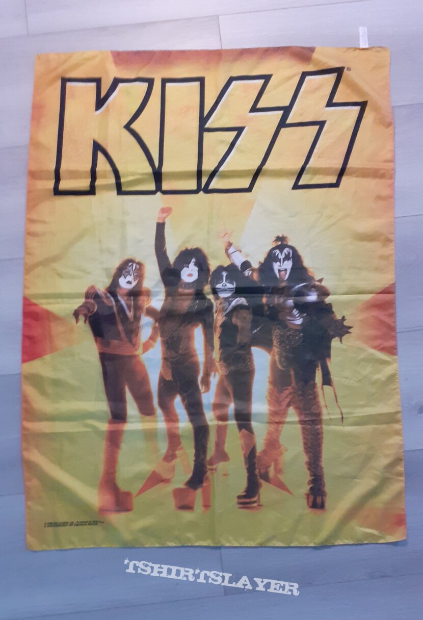 Kiss flag