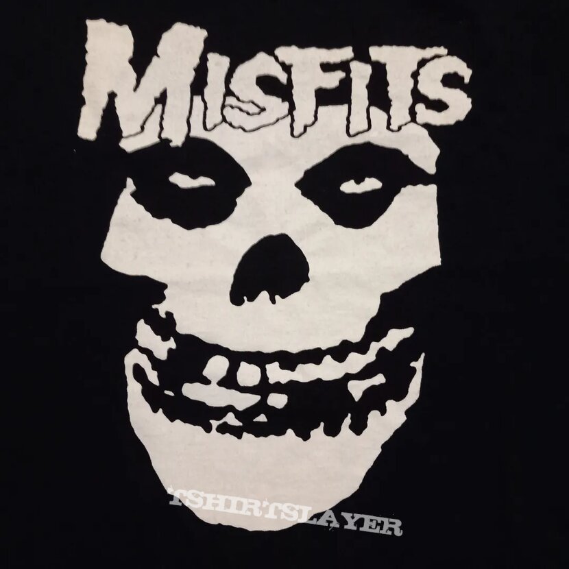 Misfits - Crimson Ghost Long Sleeve