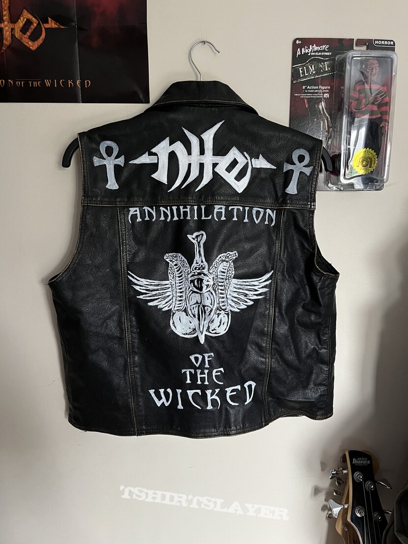 Painted Nile vest 