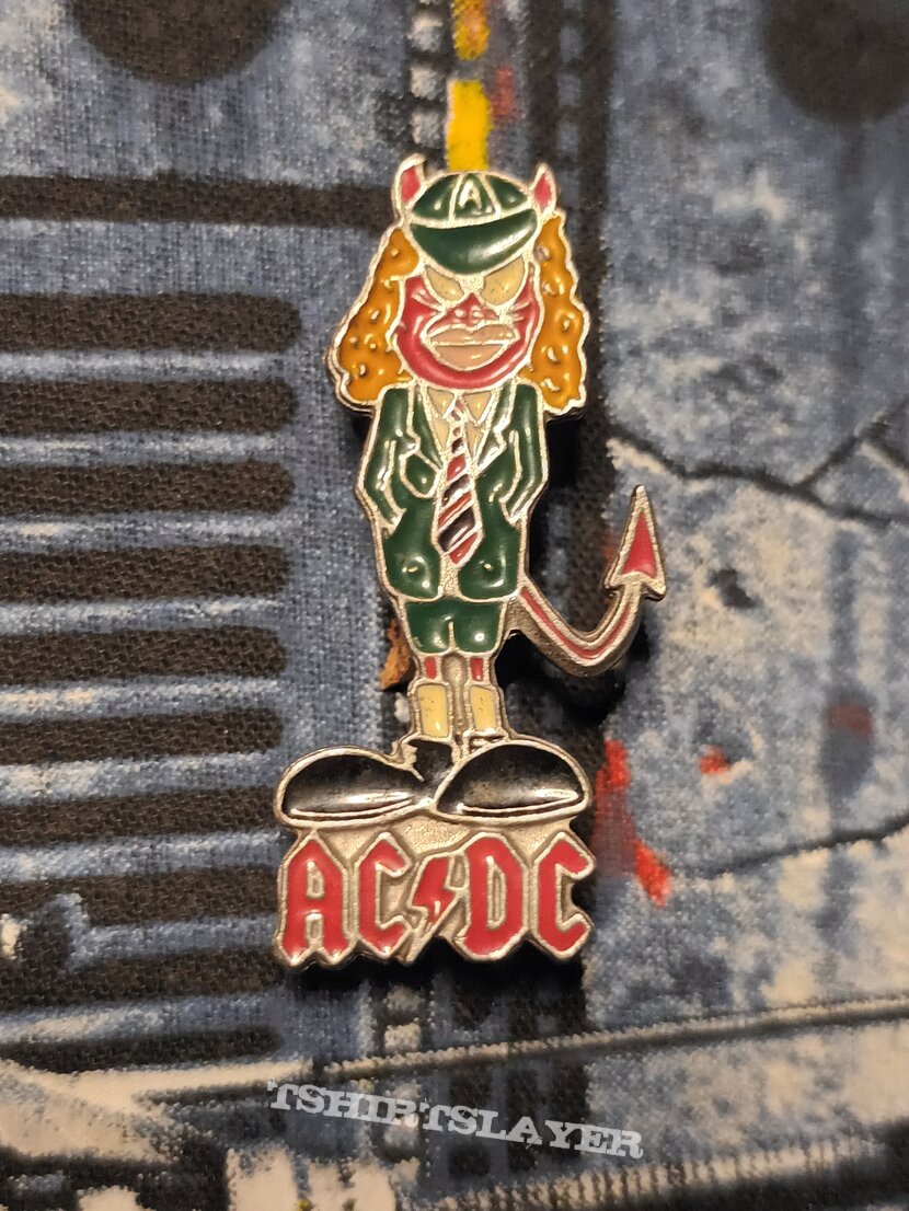 AC/DC &#039;Angus&#039; 1996 Licensed Pin Badge