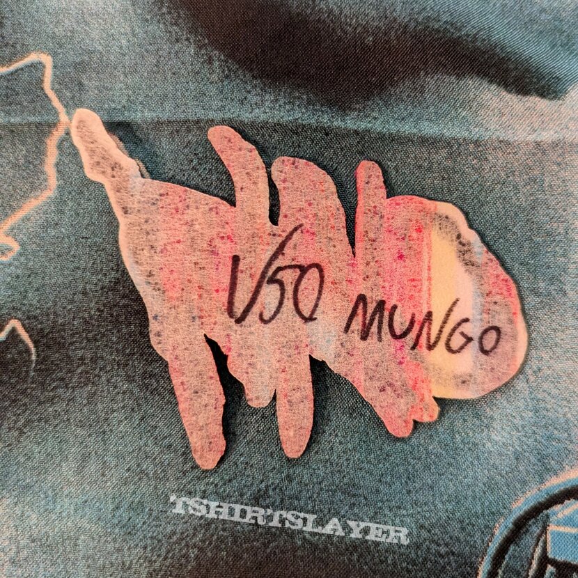 Claw woven logo patch