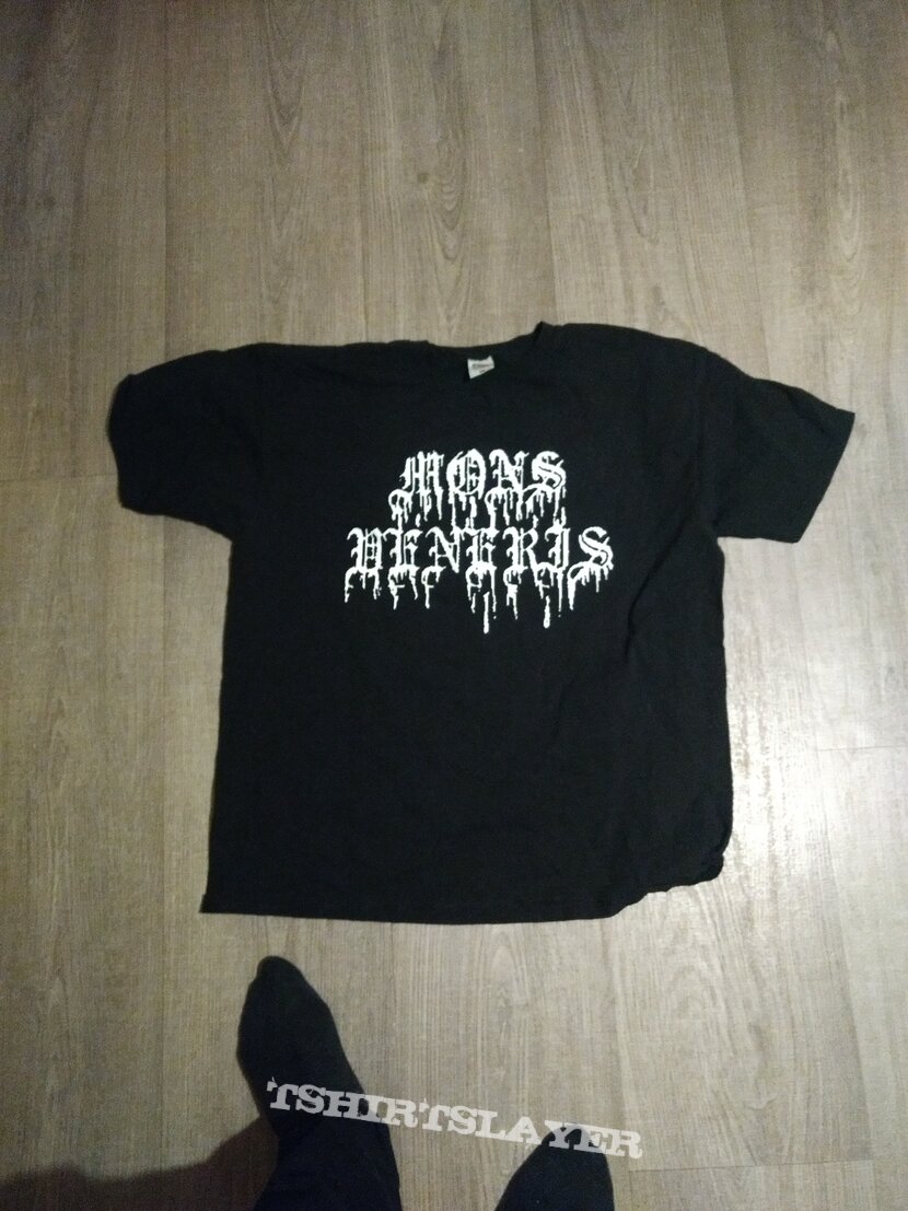 Mons veneris T-shirt