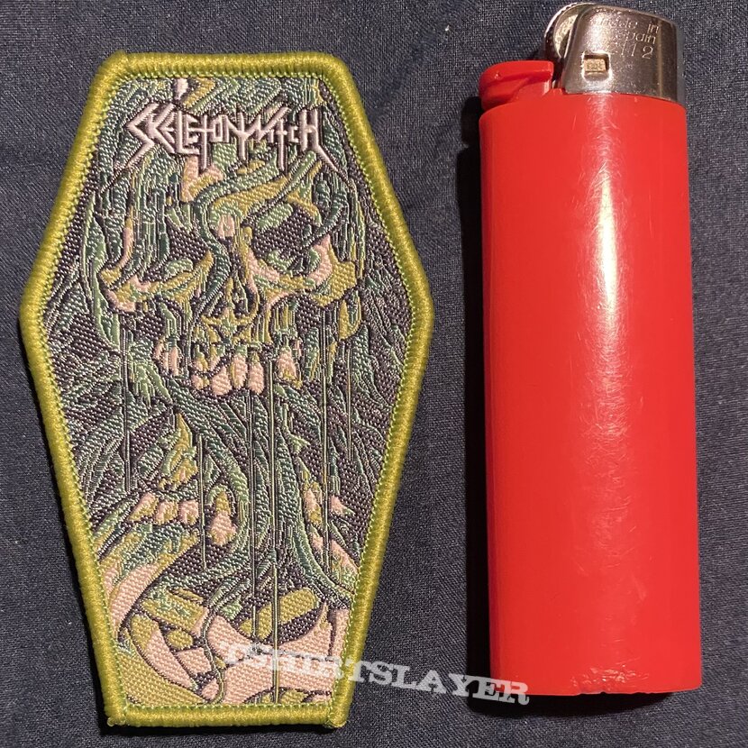 Skeletonwitch Green border small coffin