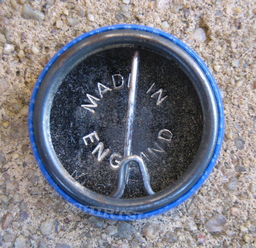 SAXON "The Eagle Has Landed" vintage prismatic button SAXON "The Eagle Has Landed" vintage prismatic button