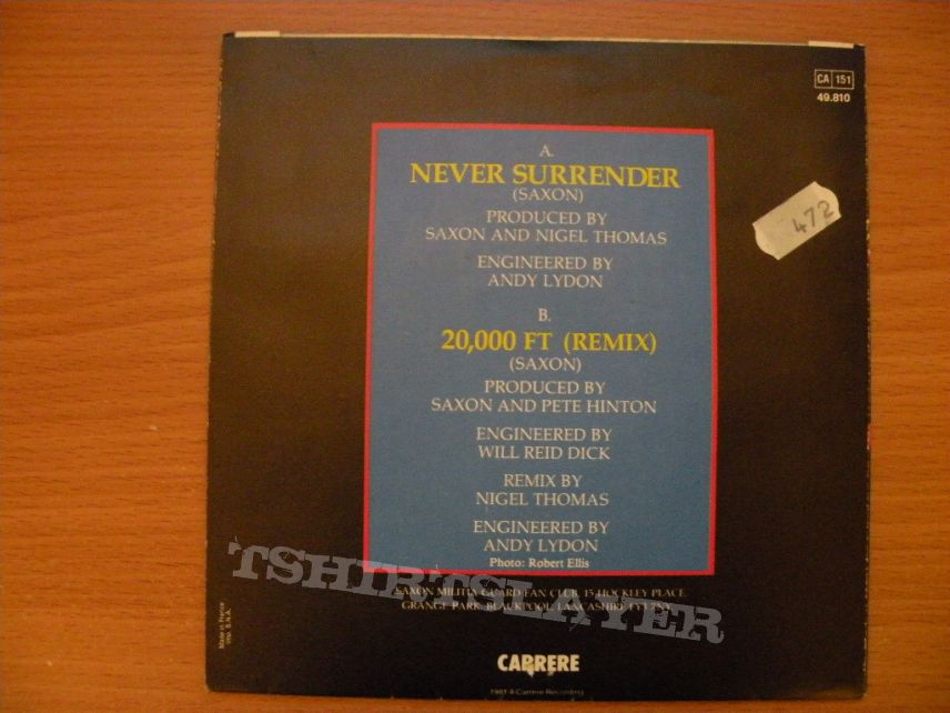 signed Saxon- Never surrender 7&quot; 