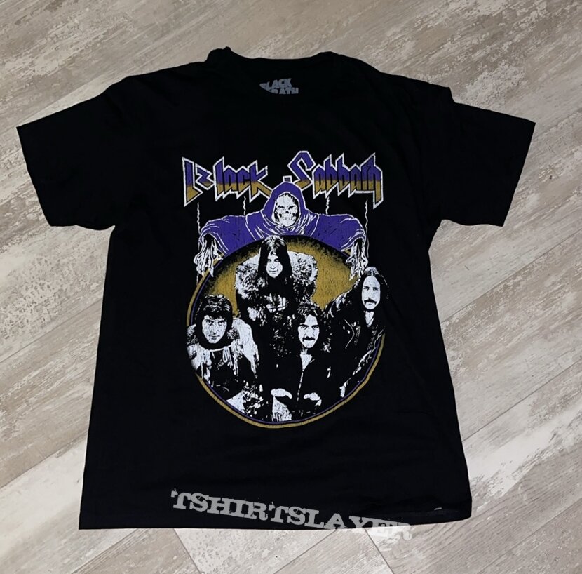 Black Sabbath Iron Man shirt