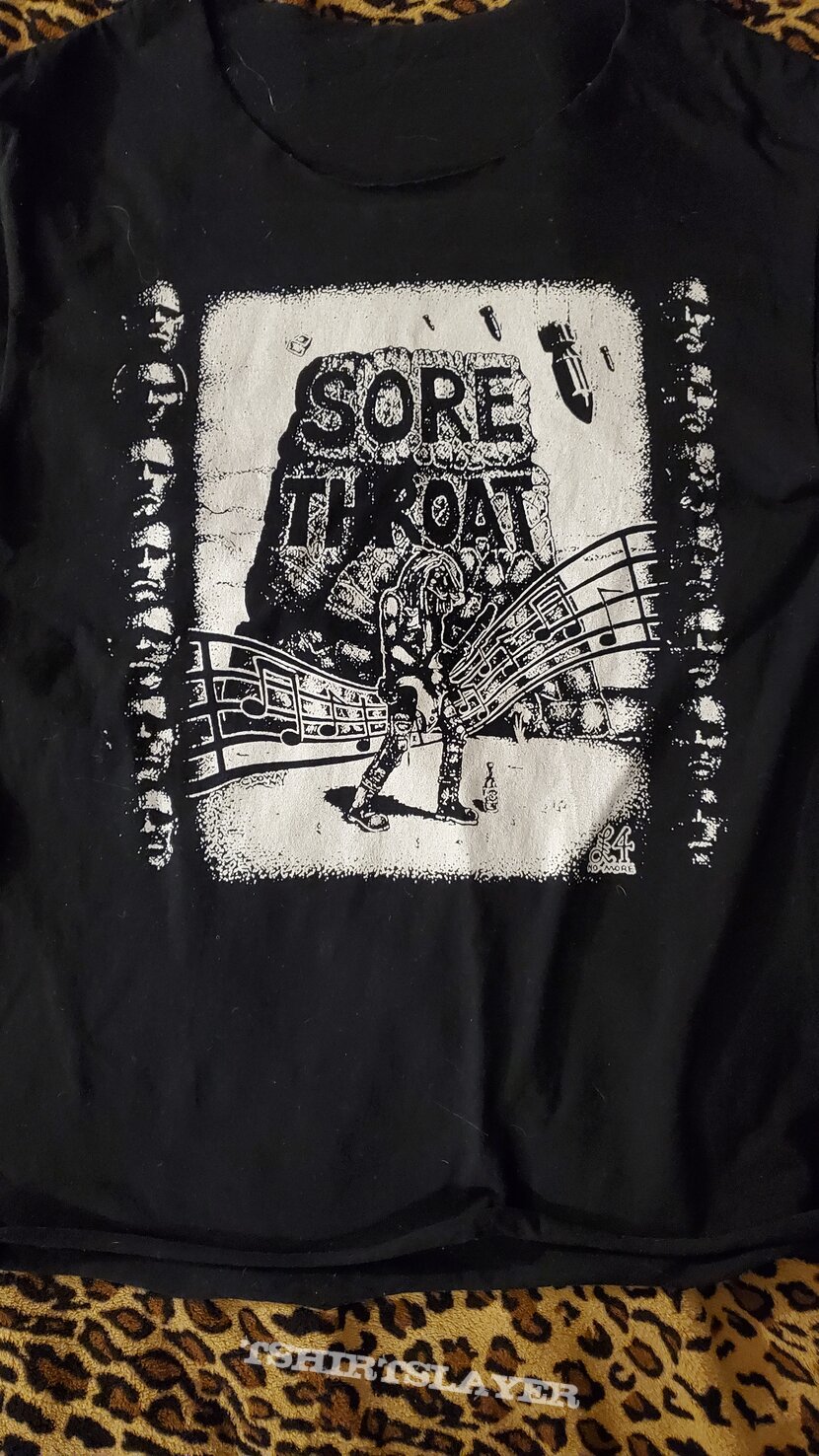 Sore Throat tee 