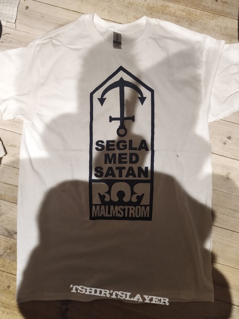Bob Malmström Segla med Satan T-shirt