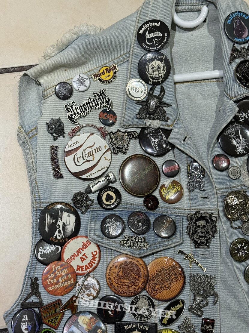 Iron Maiden - Pin Badge Denim Vest
