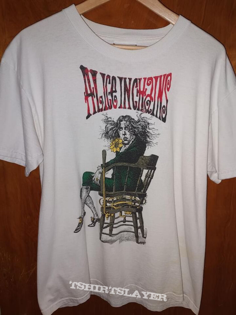 1992 Alice In Chains “Angry Chair” Shirt | TShirtSlayer