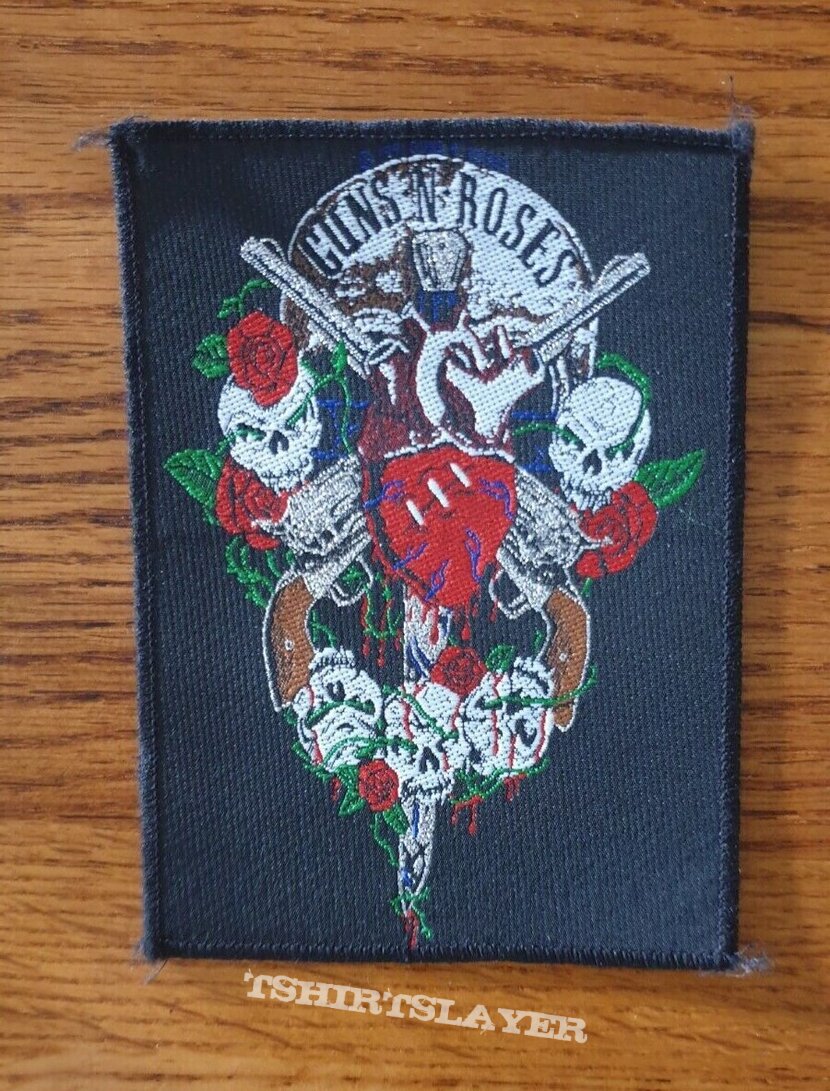 Guns N&#039; Roses GUNS N ROSES skulls heart guns logo PATCH
