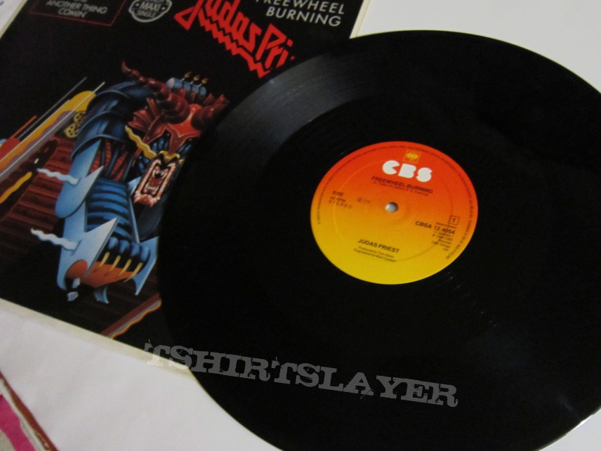 Judas Priest - Freewheel Burning single