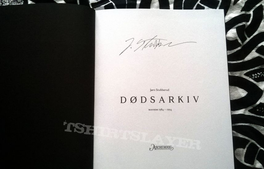 Mayhem - Dødsarkiv book - signed by Necrobutcher and Hellhammer