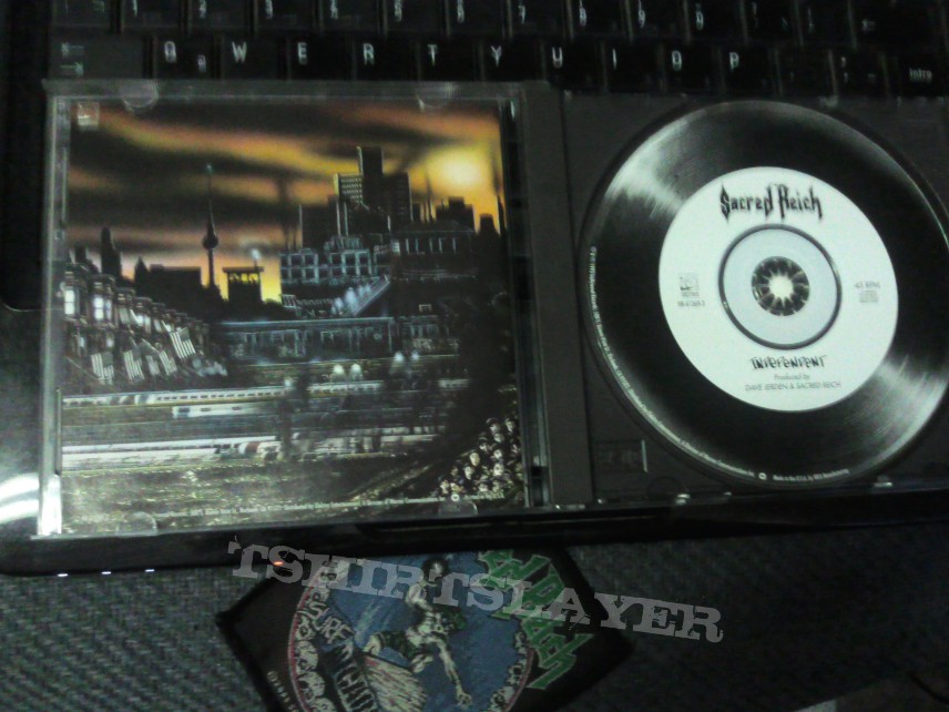 Other Collectable - Sacred Reich Patch and CD Independent