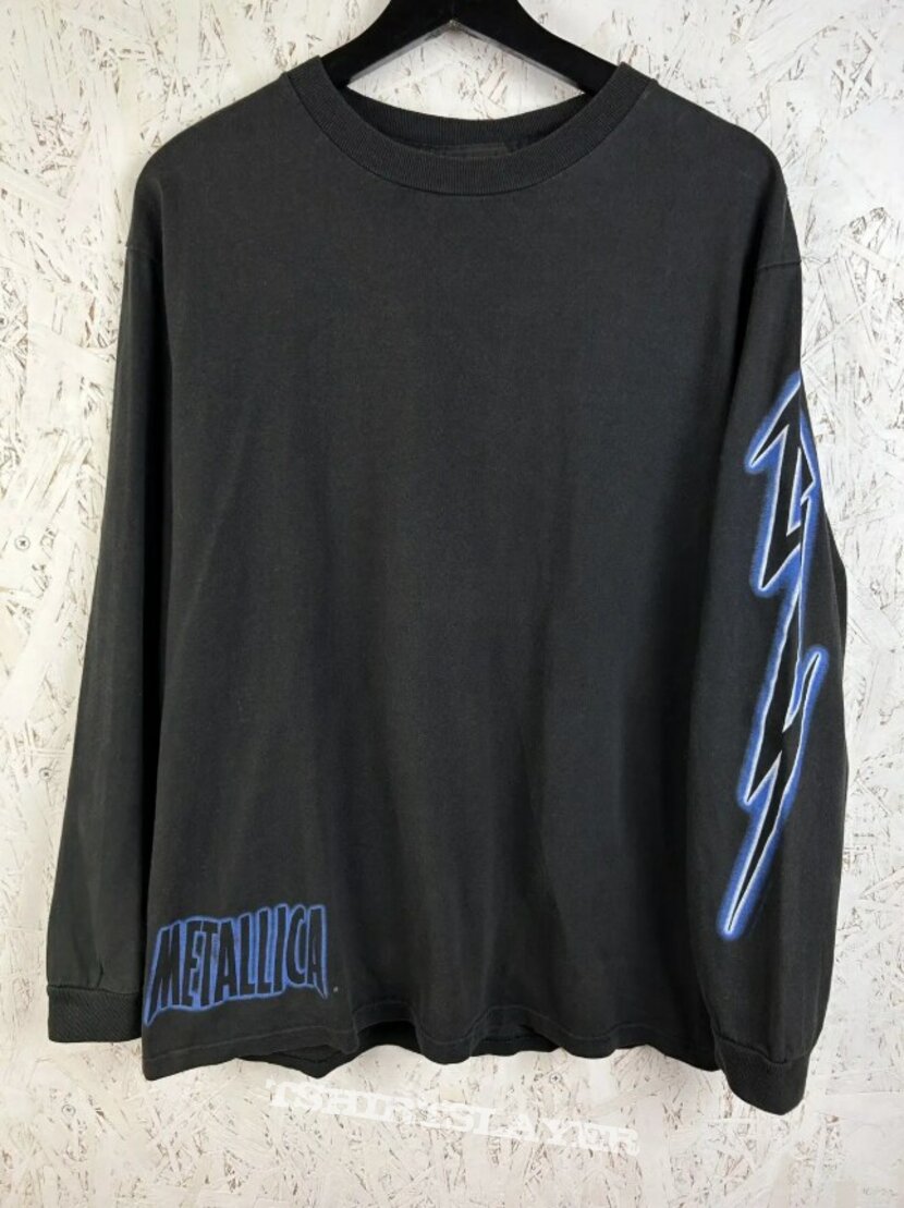 Metallica 2000 Lightning Strike Long Sleeve Metallica 2000 Lightning Strike Long Sleeve