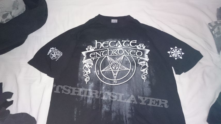 Hecate Enthroned