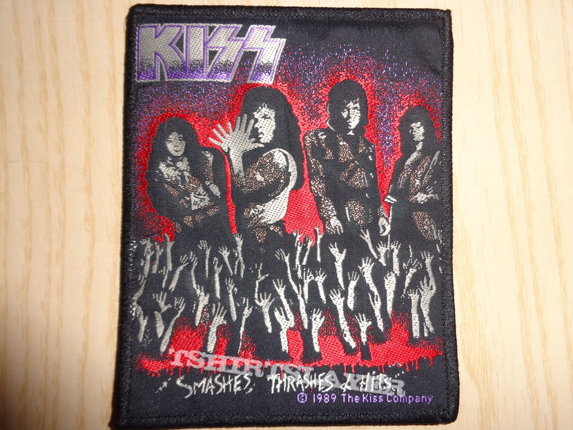 Kiss &quot;smashes, thrashes &amp; htis&quot;