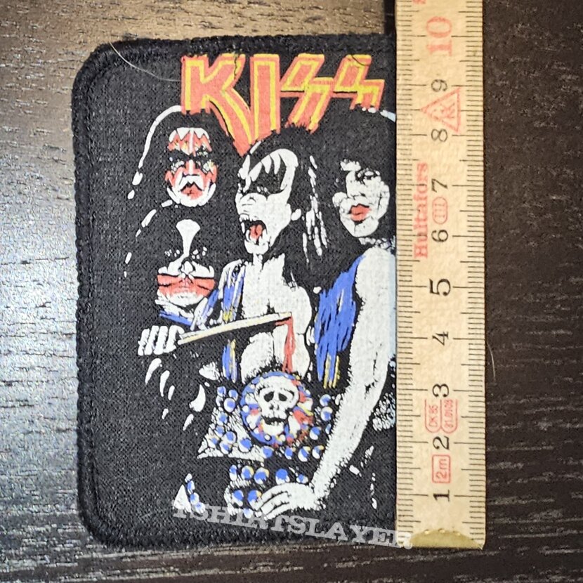 Kiss  - Printed Patch Old Gene with a knife