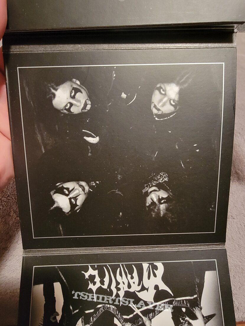 Graveland New CD acquisitions from KVLT and the tents at Steelfest Graveland New CD acquisitions from KVLT and the tents at Steelfest